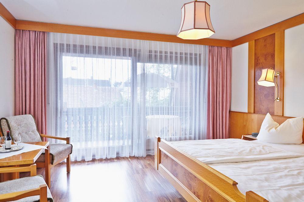 Ringhotel Garni Pflug Oberkirch  Exterior photo