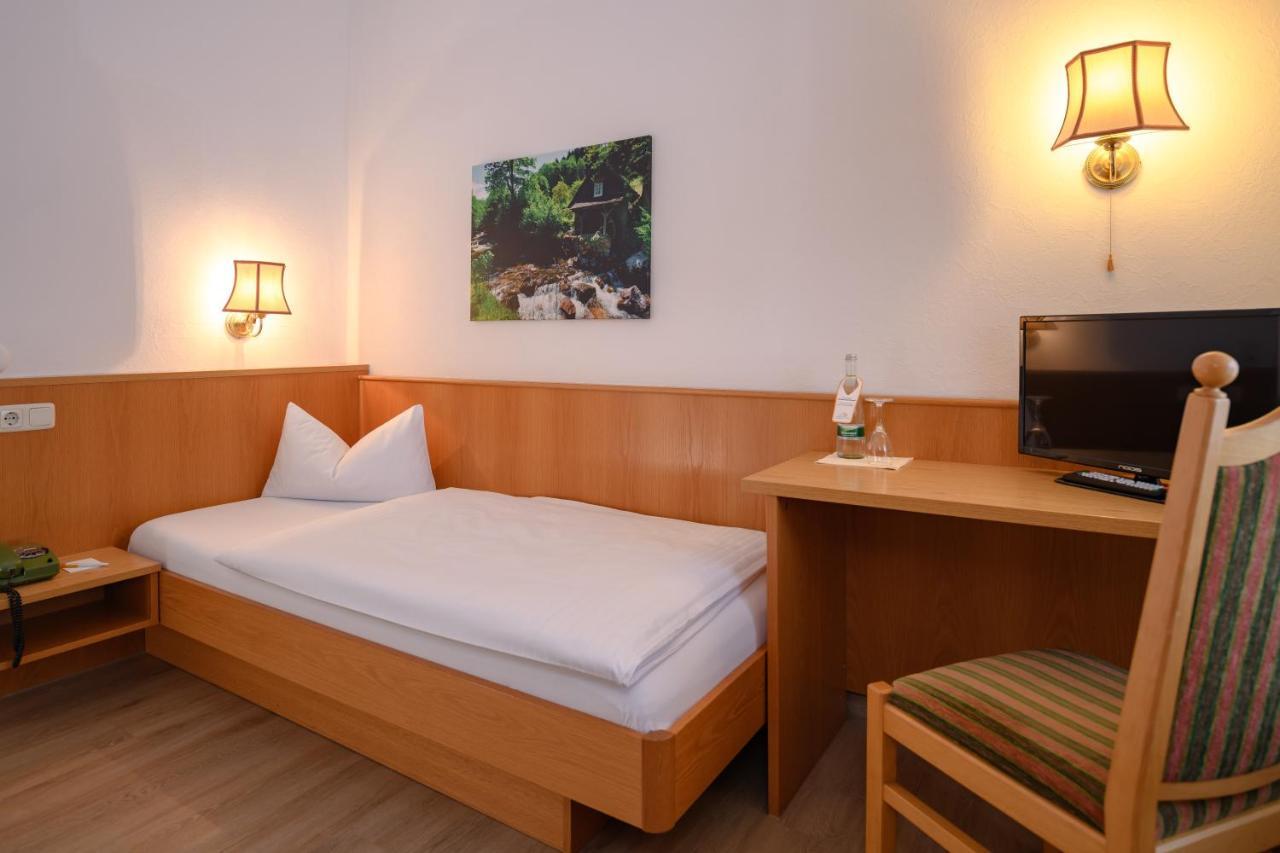 Ringhotel Garni Pflug Oberkirch  Exterior photo